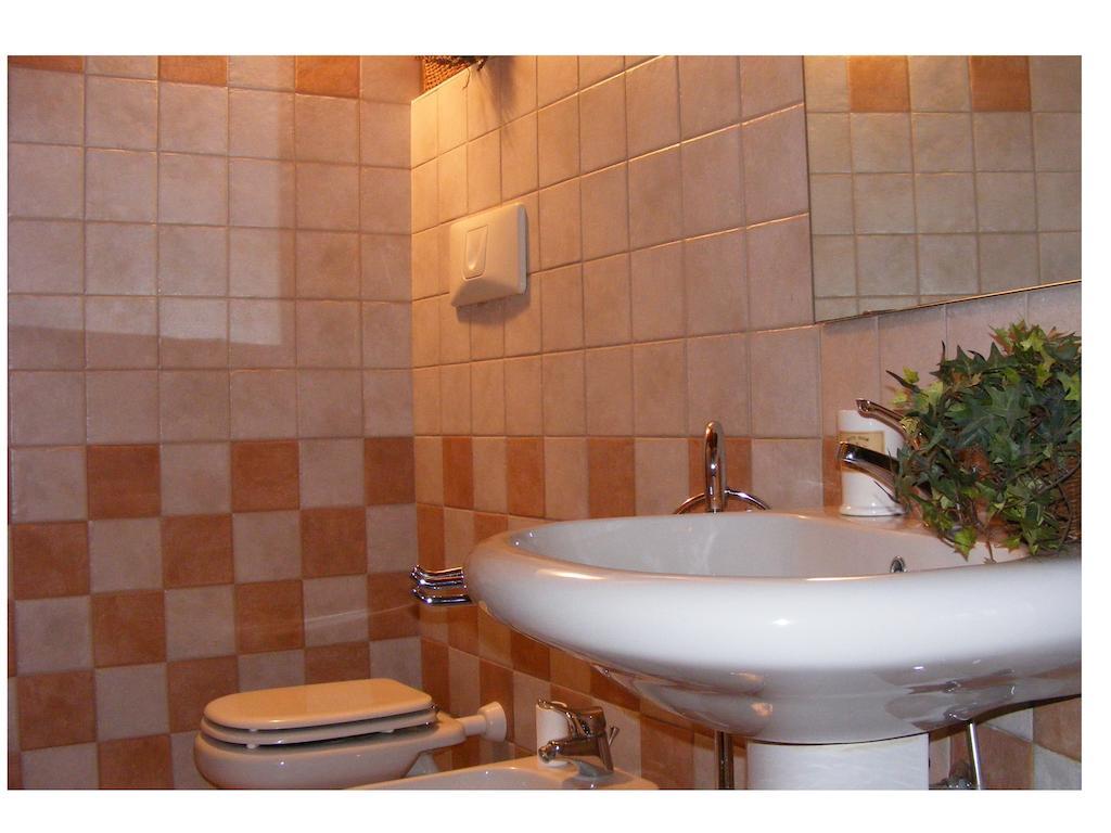 فيرونا B&B Borgo Re Teodorico الغرفة الصورة