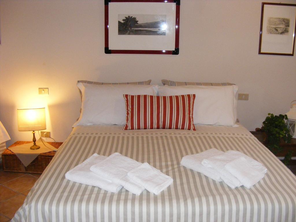 فيرونا B&B Borgo Re Teodorico الغرفة الصورة